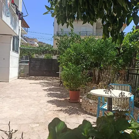 Achilles Apartments Sarande Exterior photo